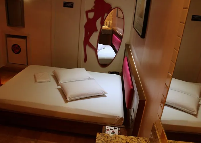 Auhe Motel (Adults Only)